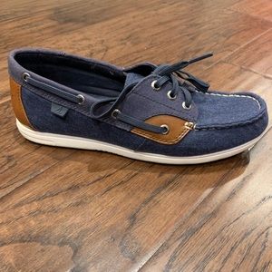 Sperry boat shoes